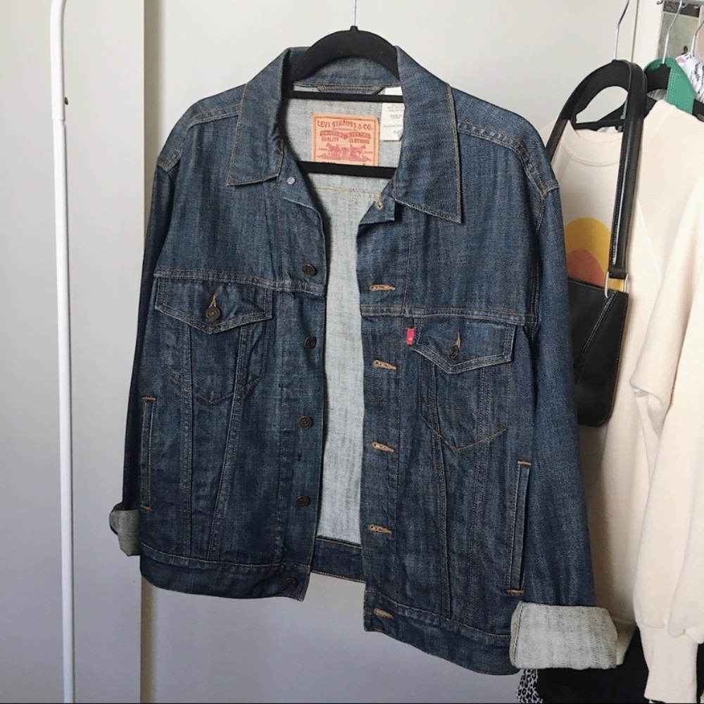 Levi’s Dark Wash Oversized Trucker Denim Jacket